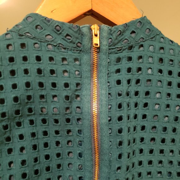 🍋 J Crew Factory Teal Eyelet Tank Top (Size 0) - Picture 3 of 9
